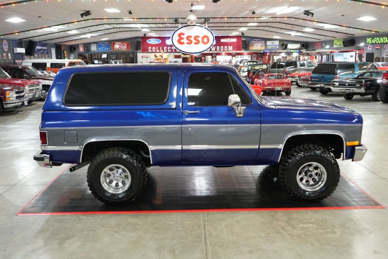 Chevrolet-Other-1989-Blue-Metallic-Gray-10