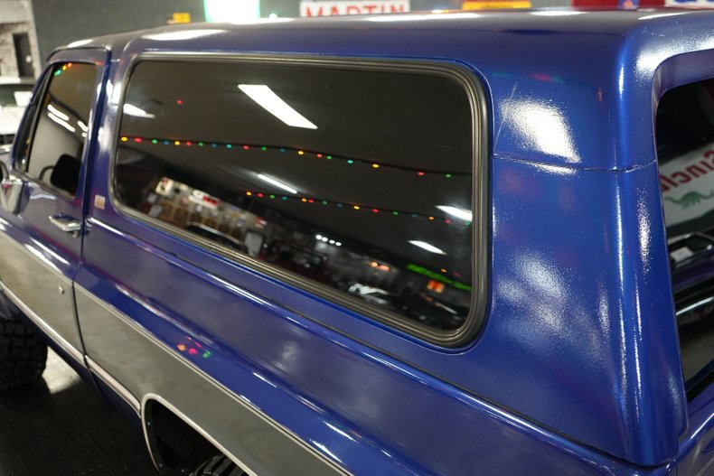 Chevrolet-Other-1989-Blue-Metallic-Gray-19