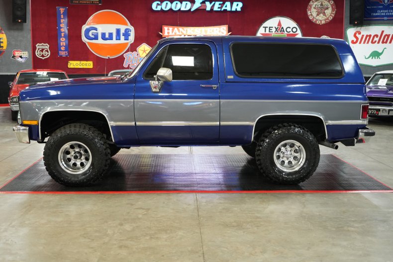 Chevrolet-Other-1989-Blue-Metallic-Gray-2