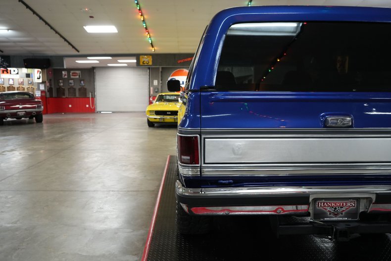 Chevrolet-Other-1989-Blue-Metallic-Gray-25