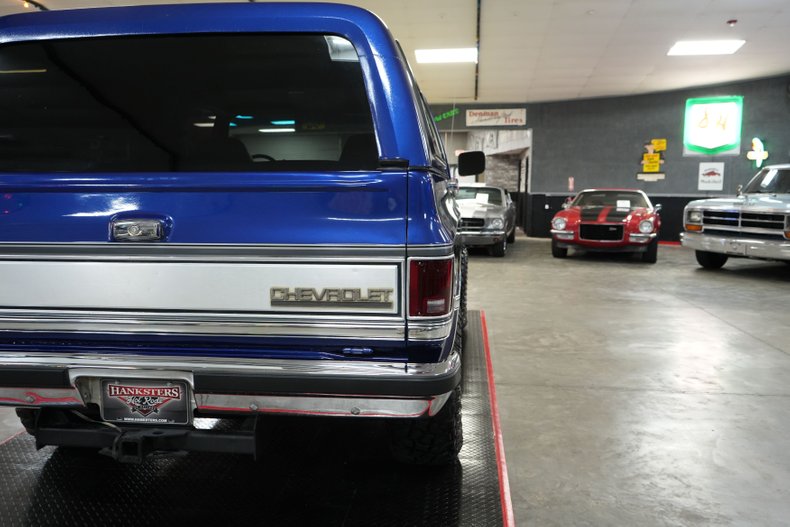 Chevrolet-Other-1989-Blue-Metallic-Gray-26