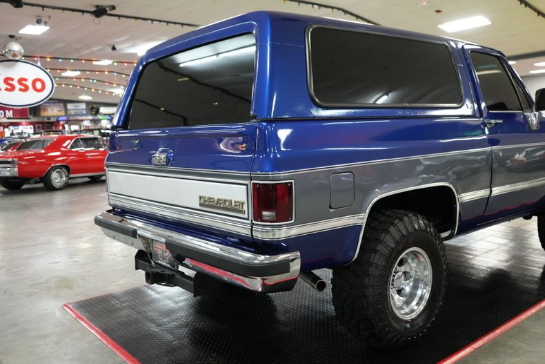 Chevrolet-Other-1989-Blue-Metallic-Gray-27