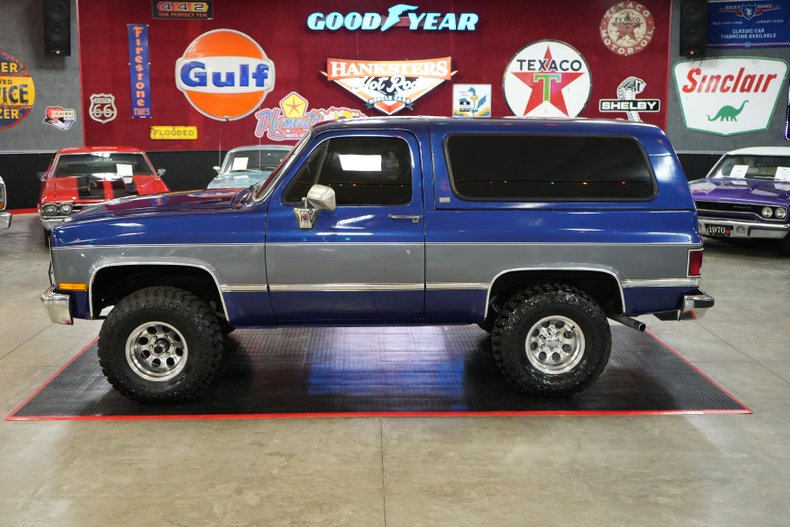 Chevrolet-Other-1989-Blue-Metallic-Gray-31