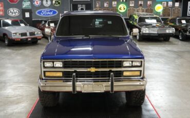 Chevrolet-Other-1989-Blue-Metallic-Gray-35