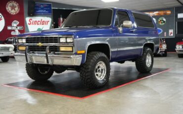 Chevrolet-Other-1989-Blue-Metallic-Gray-36