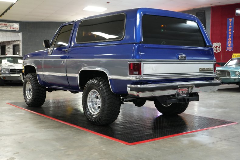 Chevrolet-Other-1989-Blue-Metallic-Gray-38
