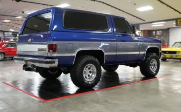 Chevrolet-Other-1989-Blue-Metallic-Gray-40