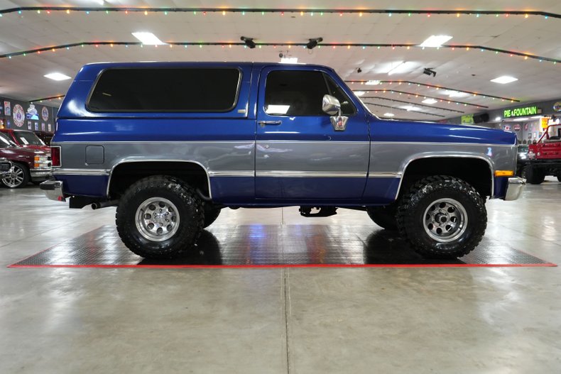 Chevrolet-Other-1989-Blue-Metallic-Gray-41