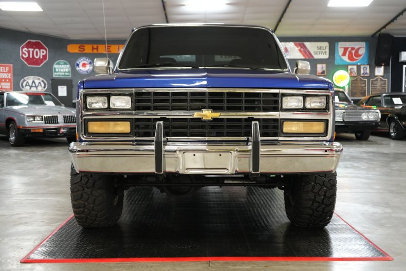 Chevrolet-Other-1989-Blue-Metallic-Gray-43