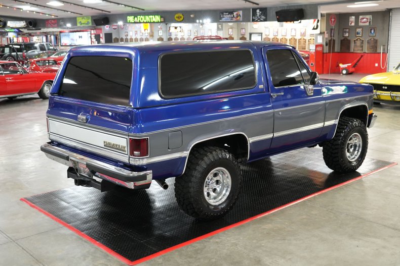 Chevrolet-Other-1989-Blue-Metallic-Gray-48