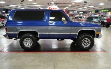 Chevrolet-Other-1989-Blue-Metallic-Gray-6