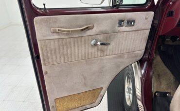 Chevrolet-Other-1993-Beige-Metallic-Tan-11