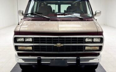 Chevrolet-Other-1993-Beige-Metallic-Tan-15