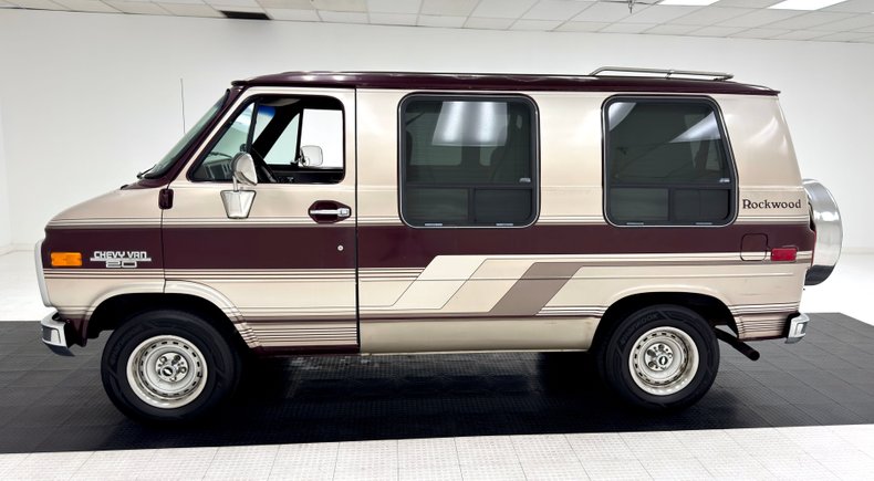 Chevrolet-Other-1993-Beige-Metallic-Tan-47