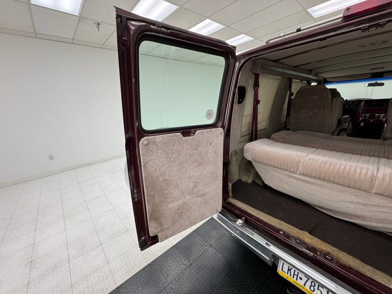 Chevrolet-Other-1993-Beige-Metallic-Tan-6