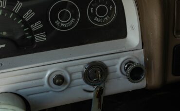 Chevrolet-Other-Pickups-1963-Pick-Up-Truck-38
