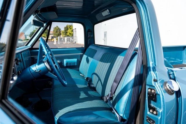 Chevrolet-Other-Pickups-1968-Truck-2