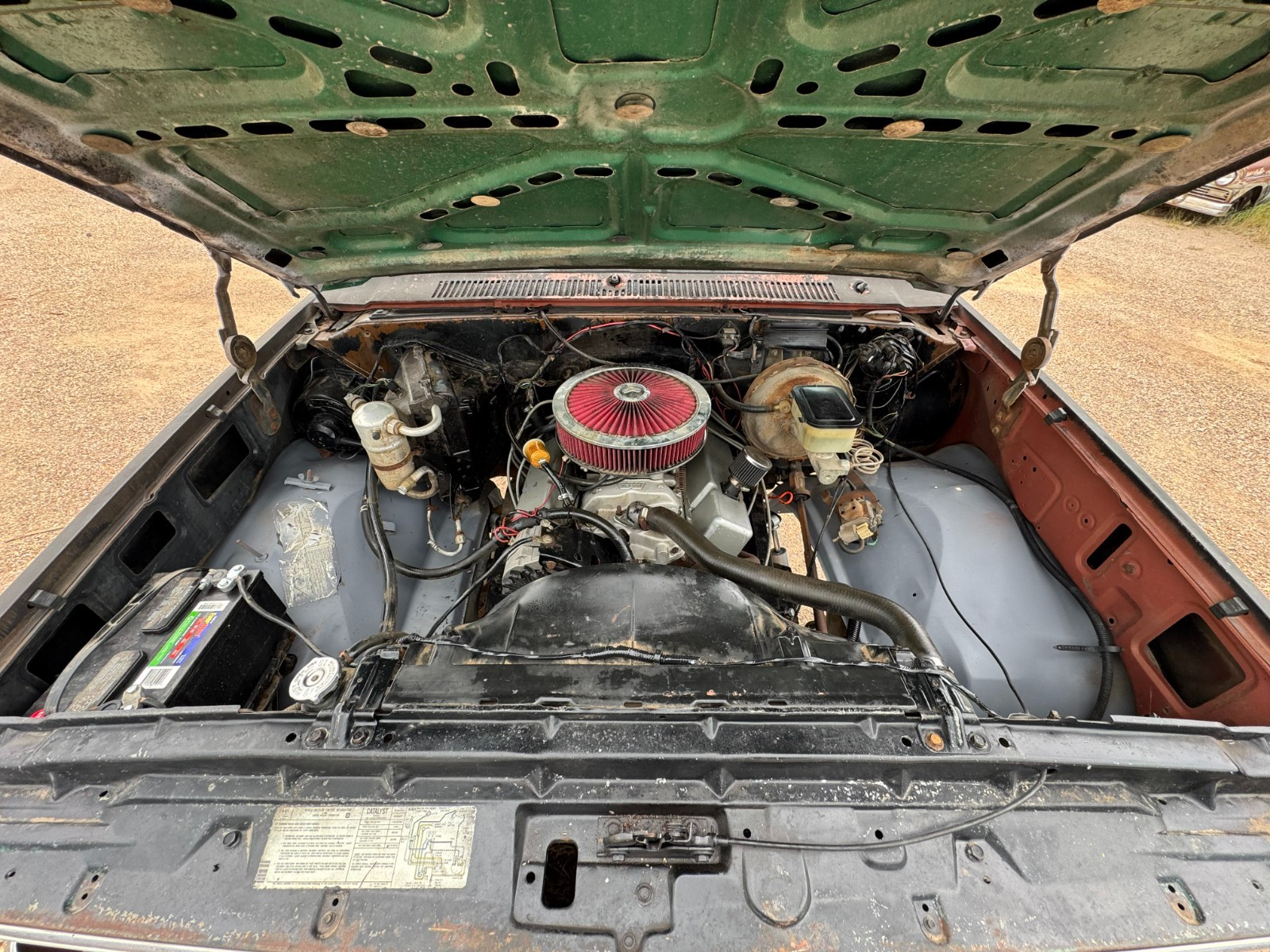 Chevrolet-Other-Pickups-1981-2-Dr-13