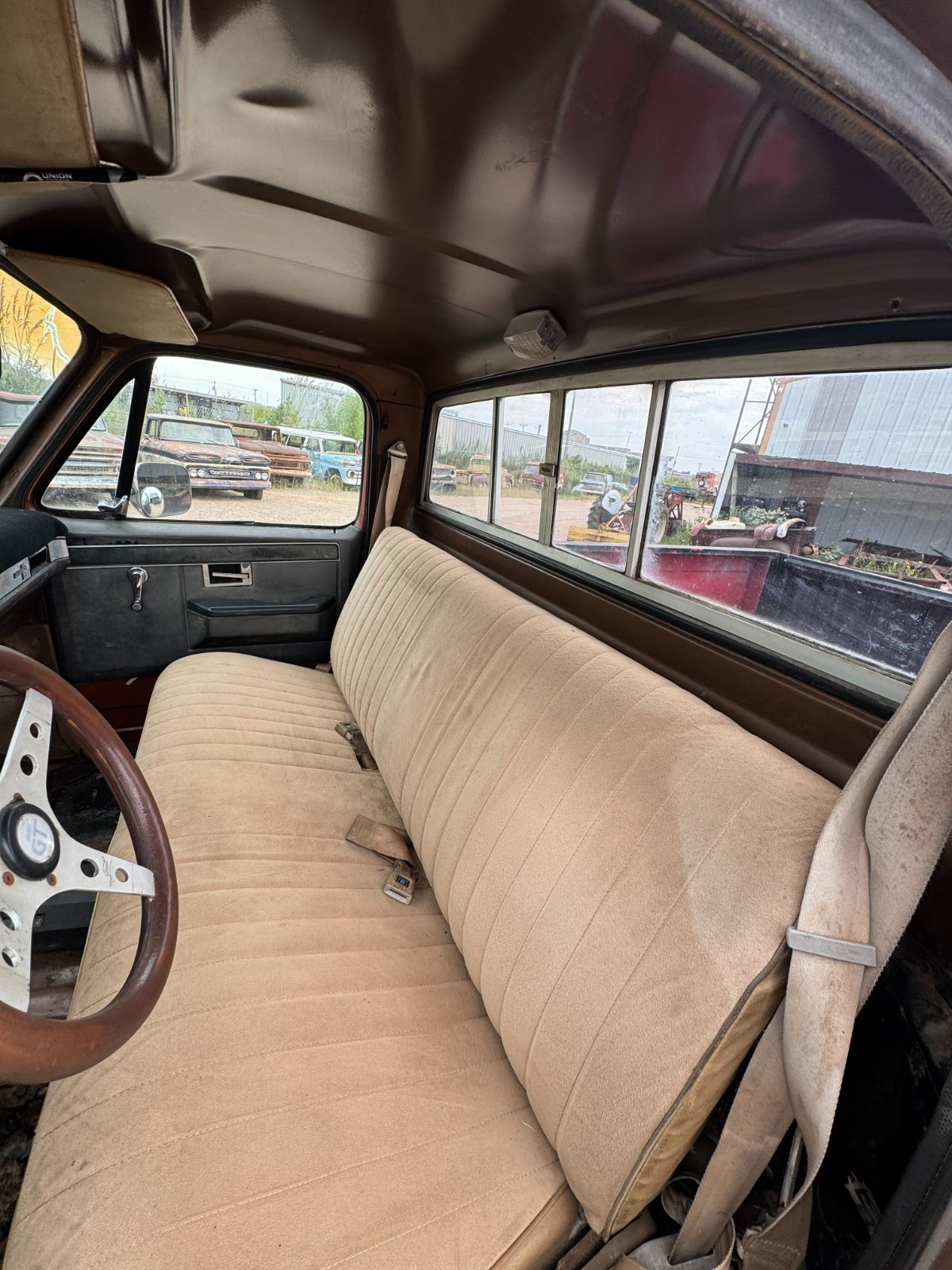 Chevrolet-Other-Pickups-1981-2-Dr-17