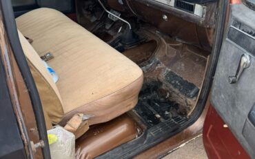 Chevrolet-Other-Pickups-1981-2-Dr-18