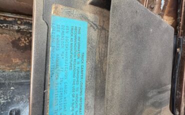 Chevrolet-Other-Pickups-1981-2-Dr-27