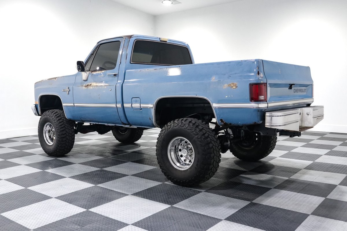 Chevrolet-Other-Pickups-1986-Pickup-Truck-4