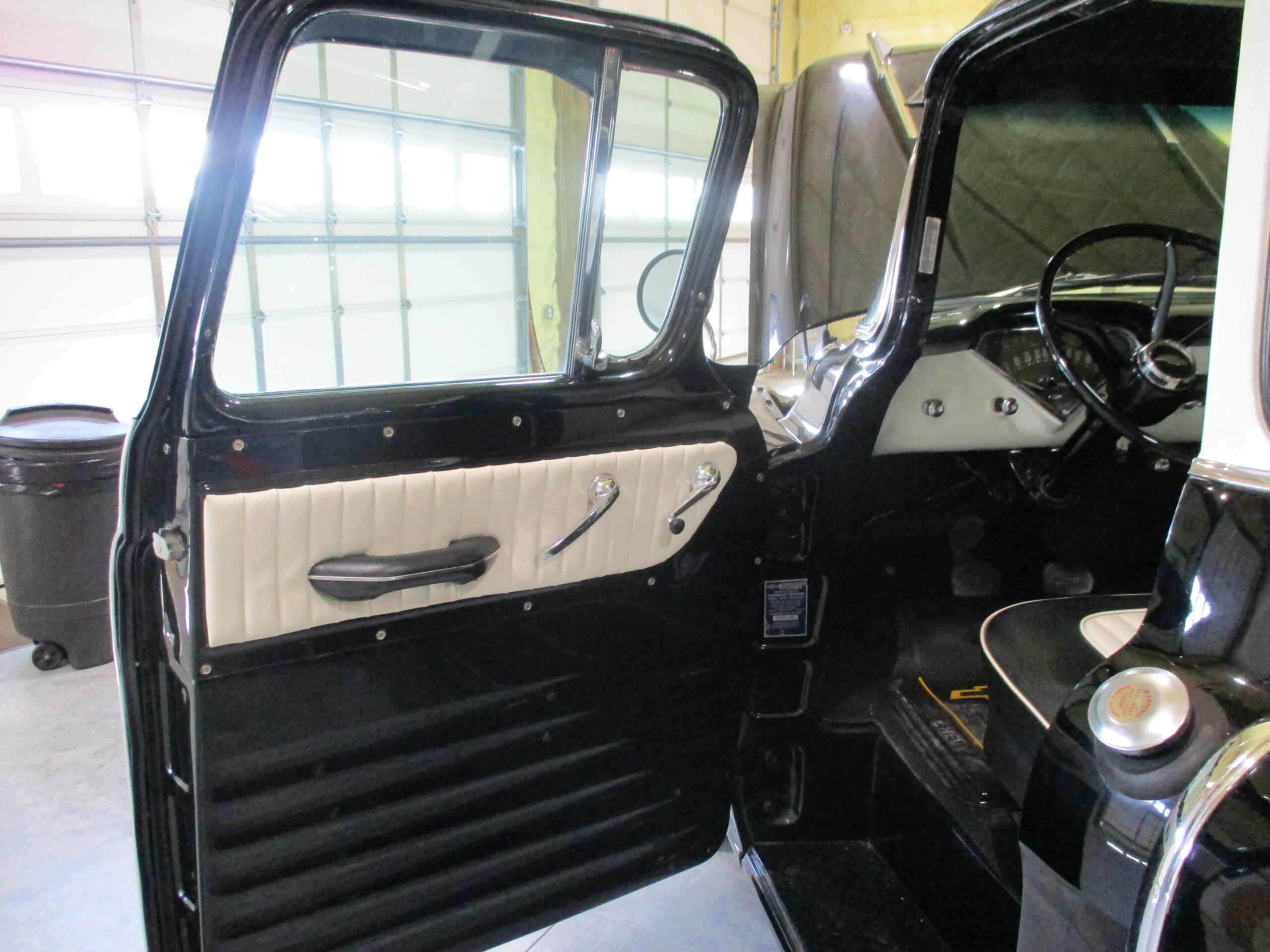 Chevrolet-Other-chevrolet-models-1957-Black-14