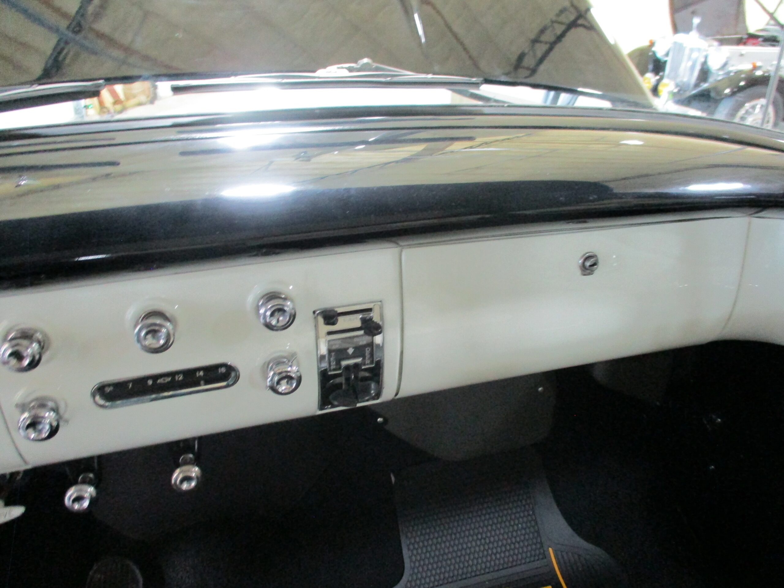 Chevrolet-Other-chevrolet-models-1957-Black-16