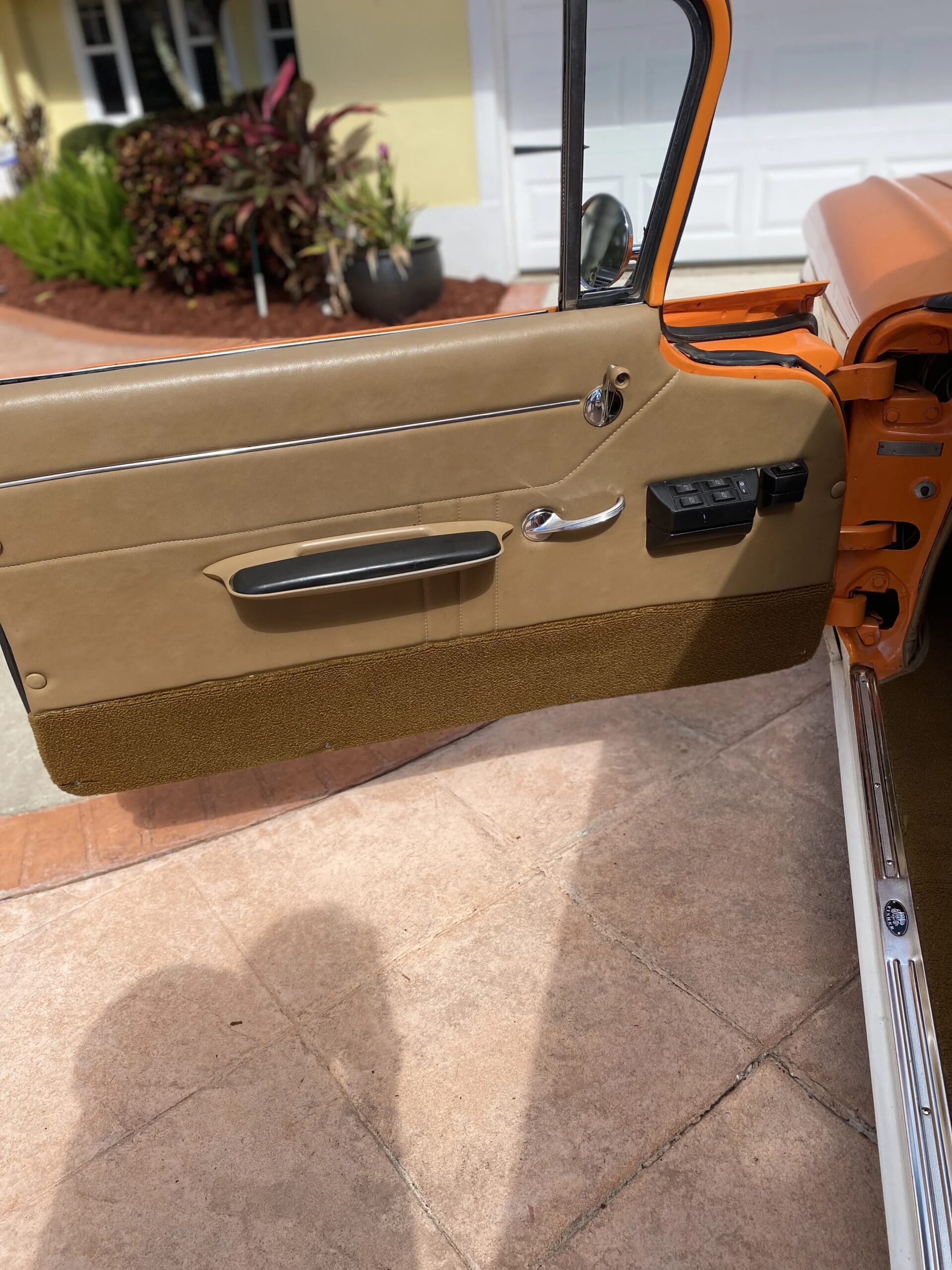 Chevrolet-Other-chevrolet-models-1959-Orange-Tan-15