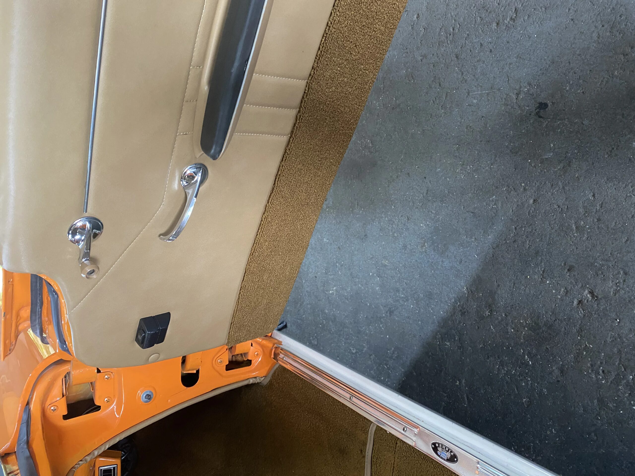 Chevrolet-Other-chevrolet-models-1959-Orange-Tan-24