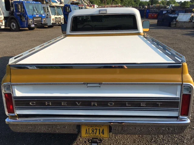 Chevrolet-Other-chevrolet-models-1972-Gold-Beige-2