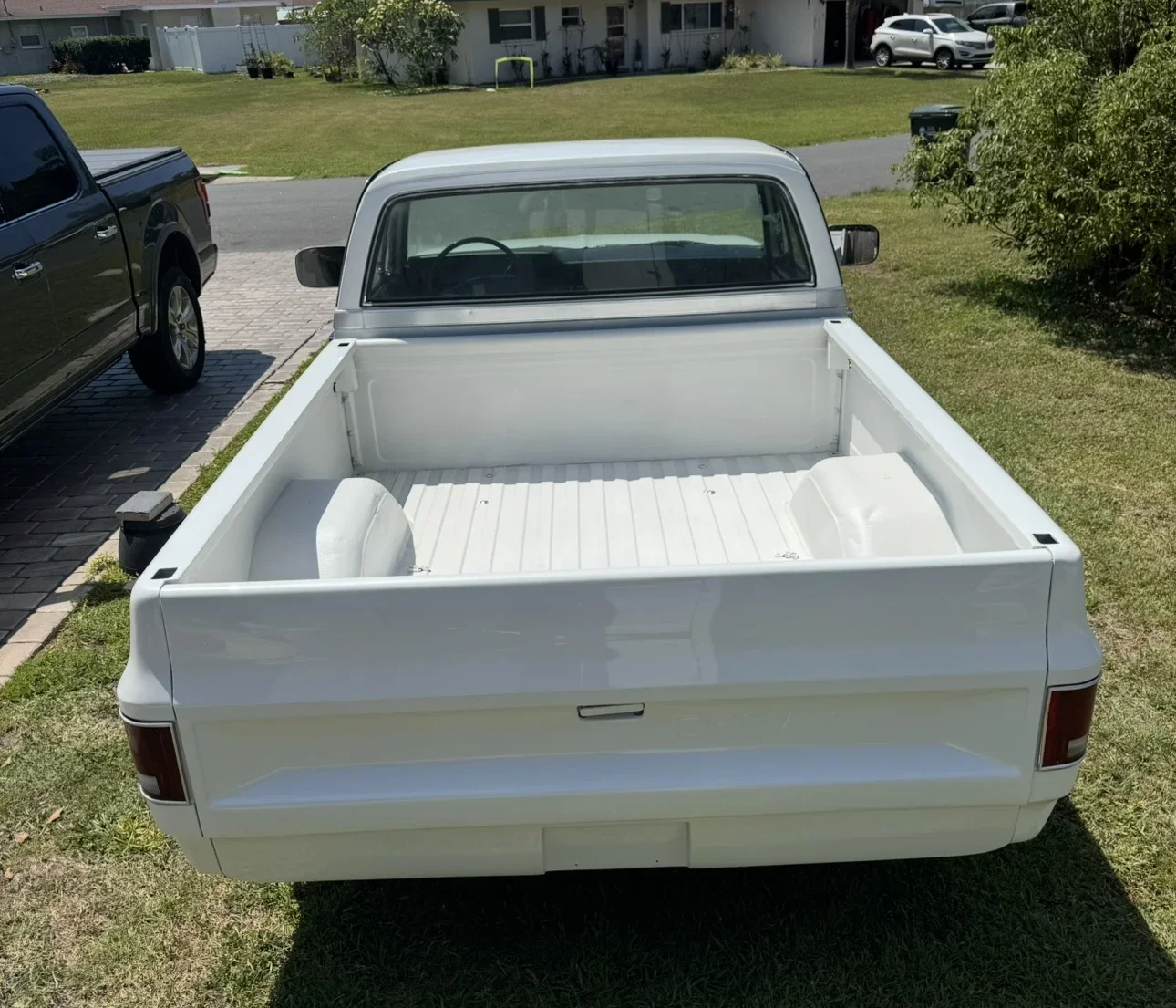 Chevrolet-Other-chevrolet-models-1982-White-Black-2
