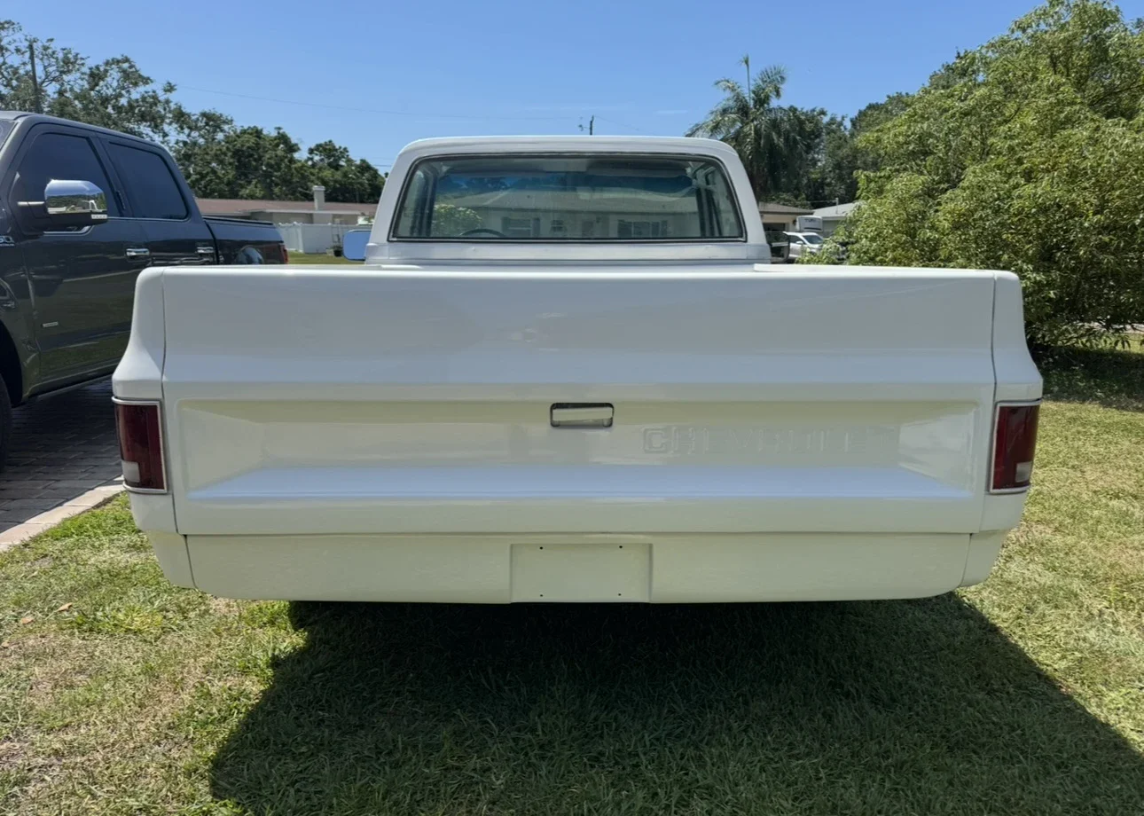 Chevrolet-Other-chevrolet-models-1982-White-Black-3