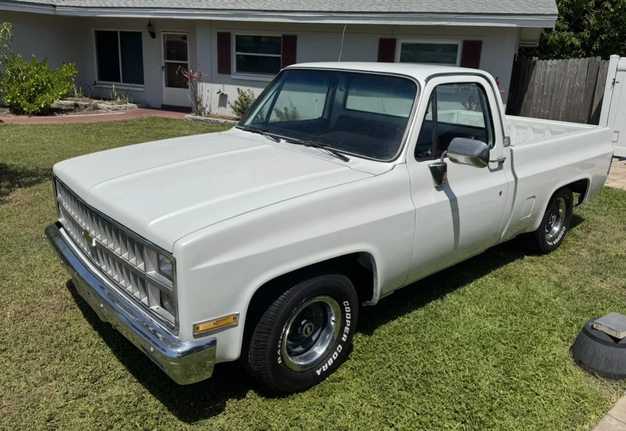 Chevrolet-Other-chevrolet-models-1982-White-Black