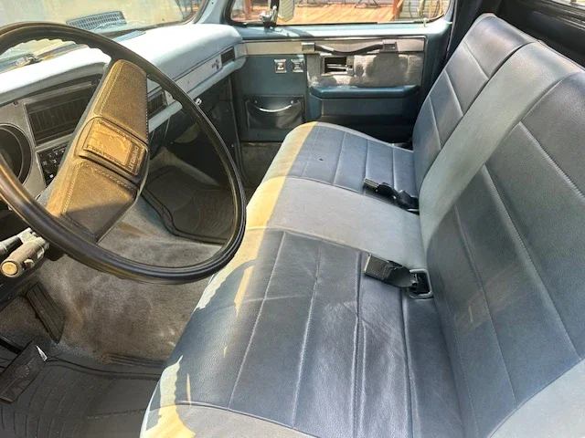 Chevrolet-Other-chevrolet-models-1986-Blue-Blue-9