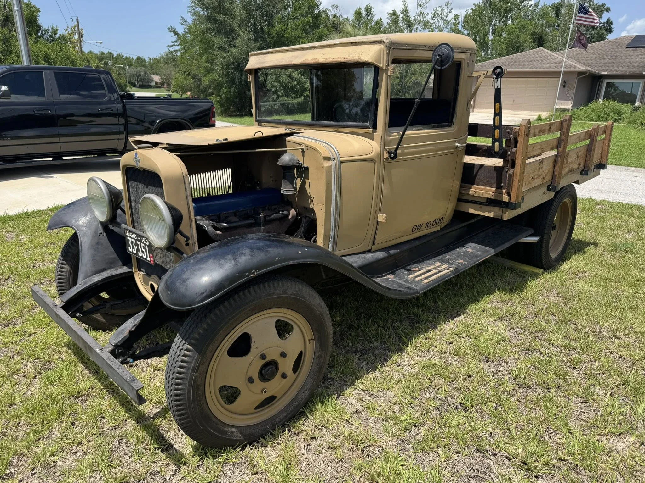 Chevrolet-Pickup-1931-Tan-Tan-13