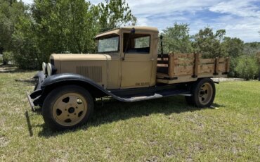 Chevrolet-Pickup-1931-Tan-Tan-15