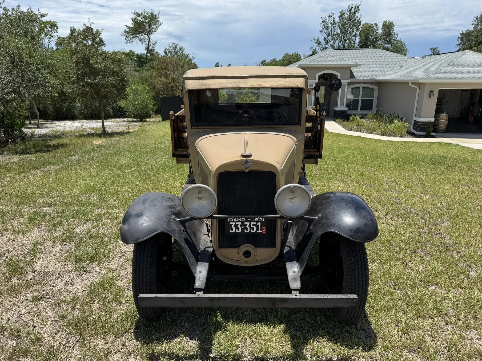 Chevrolet-Pickup-1931-Tan-Tan-19