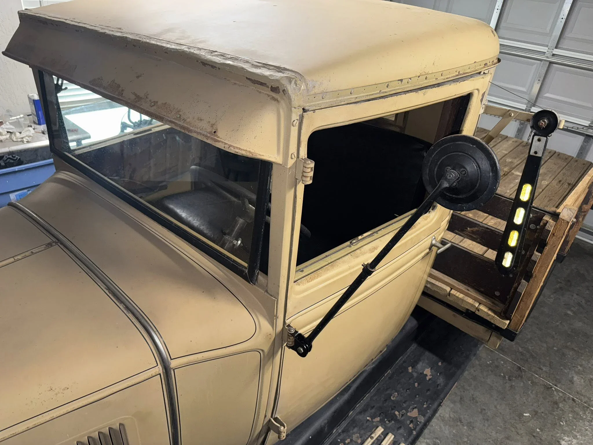 Chevrolet-Pickup-1931-Tan-Tan-44