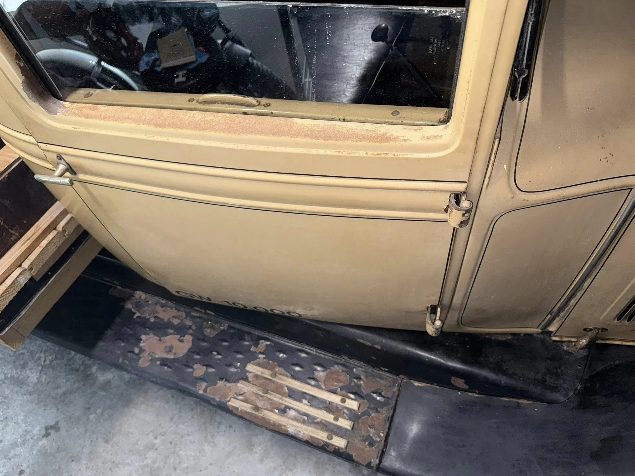 Chevrolet-Pickup-1931-Tan-Tan-55