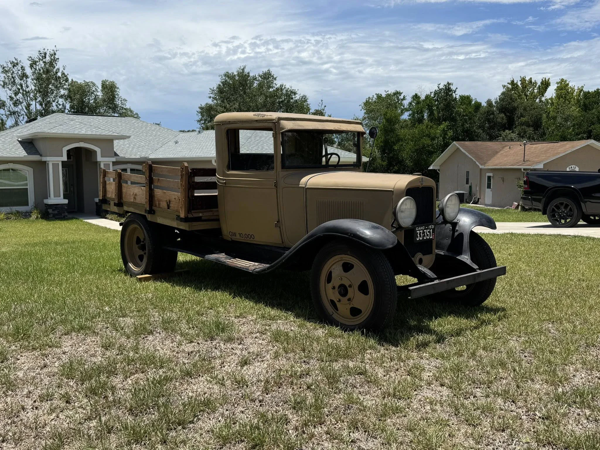 Chevrolet-Pickup-1931-Tan-Tan-9