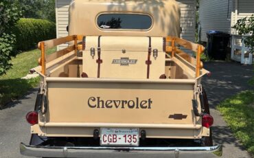Chevrolet-Pickup-1936-Beige-and-brown-beige-3