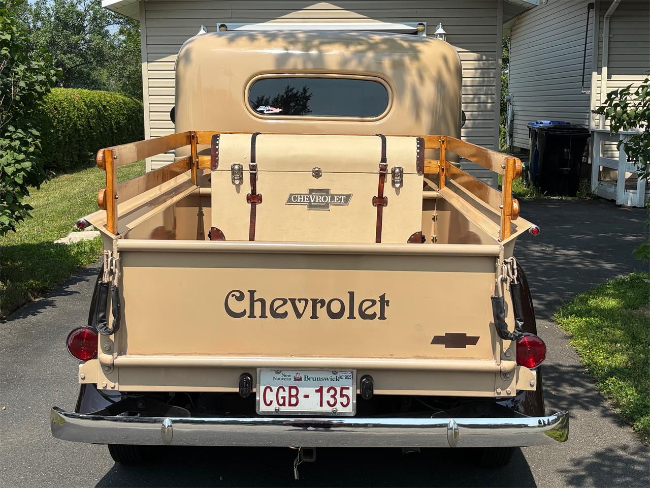 Chevrolet-Pickup-1936-Beige-and-brown-beige-3