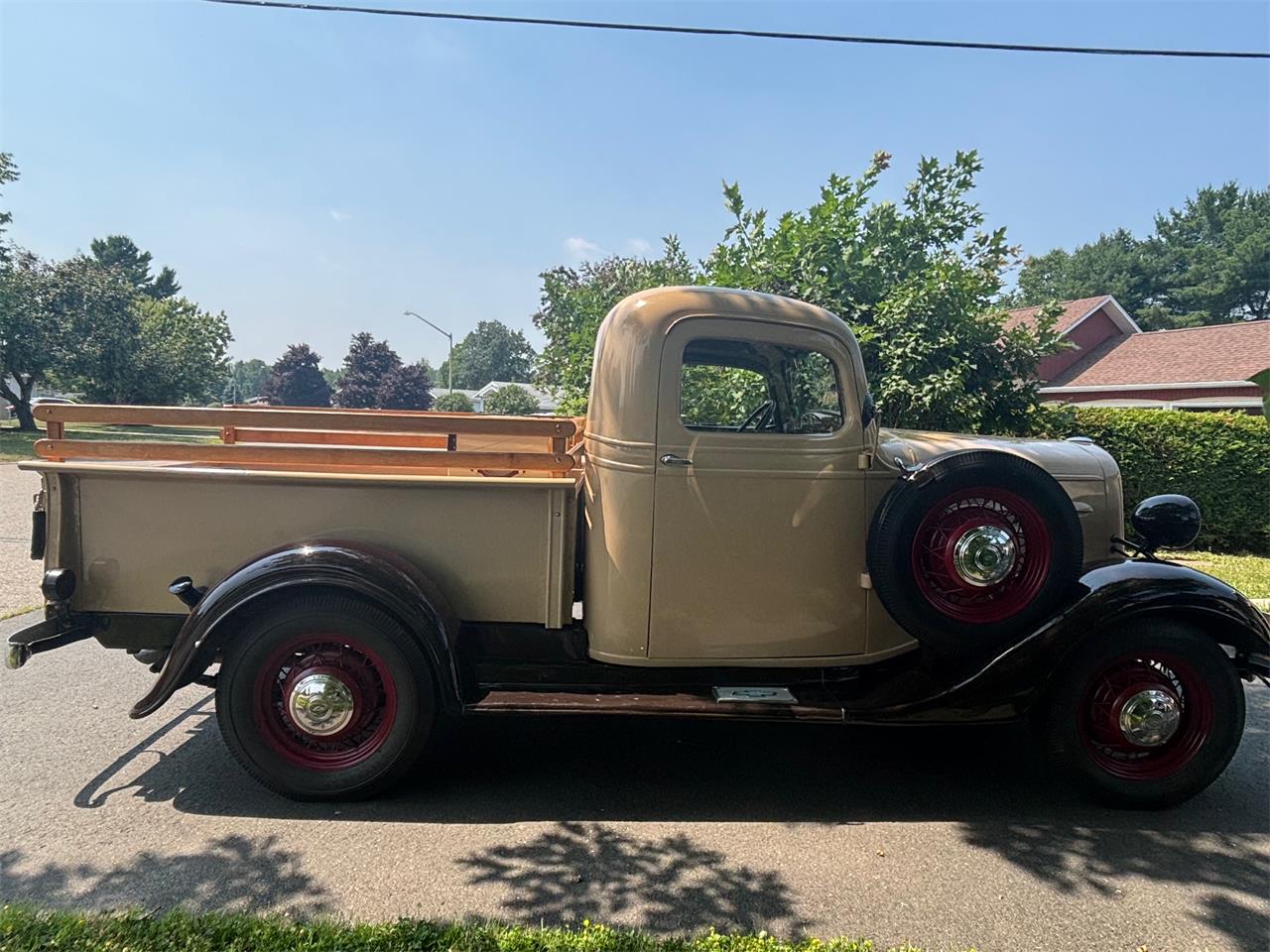 Chevrolet-Pickup-1936-Beige-and-brown-beige-4