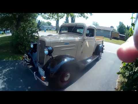 Chevrolet-Pickup-1936-Beige-and-brown-beige