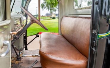 Chevrolet-Pickup-1941-Black-Brown-34