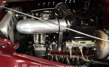 Chevrolet-Pickup-1946-Burgundy-Maroon-BronzeCream-14