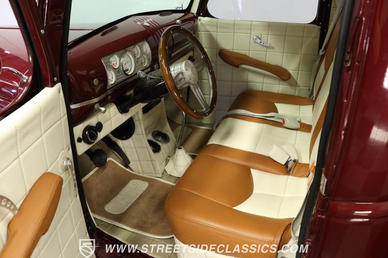Chevrolet-Pickup-1946-Burgundy-Maroon-BronzeCream-15