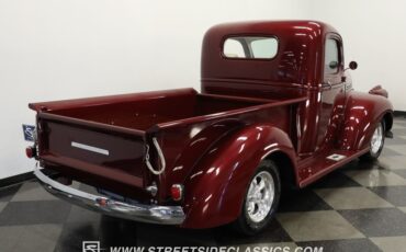 Chevrolet-Pickup-1946-Burgundy-Maroon-BronzeCream-2