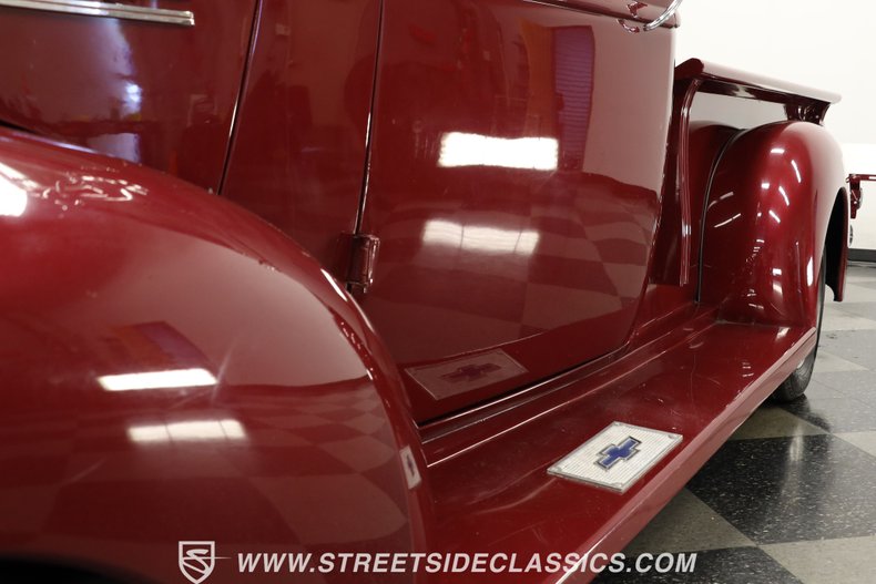 Chevrolet-Pickup-1946-Burgundy-Maroon-BronzeCream-27